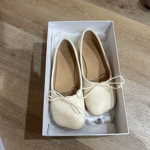 MM6 Maison Martin Margiela Cream Flats